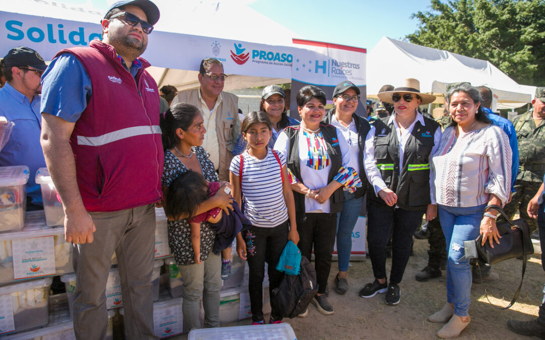 Presidenta Xiomara Castro inaugura las Ferias Solidarias en Chinacla La Paz