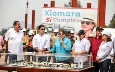 Presidenta Xiomara Castro Sarmiento, supervisa avances de la construcción del hospital de Salamá, Olancho