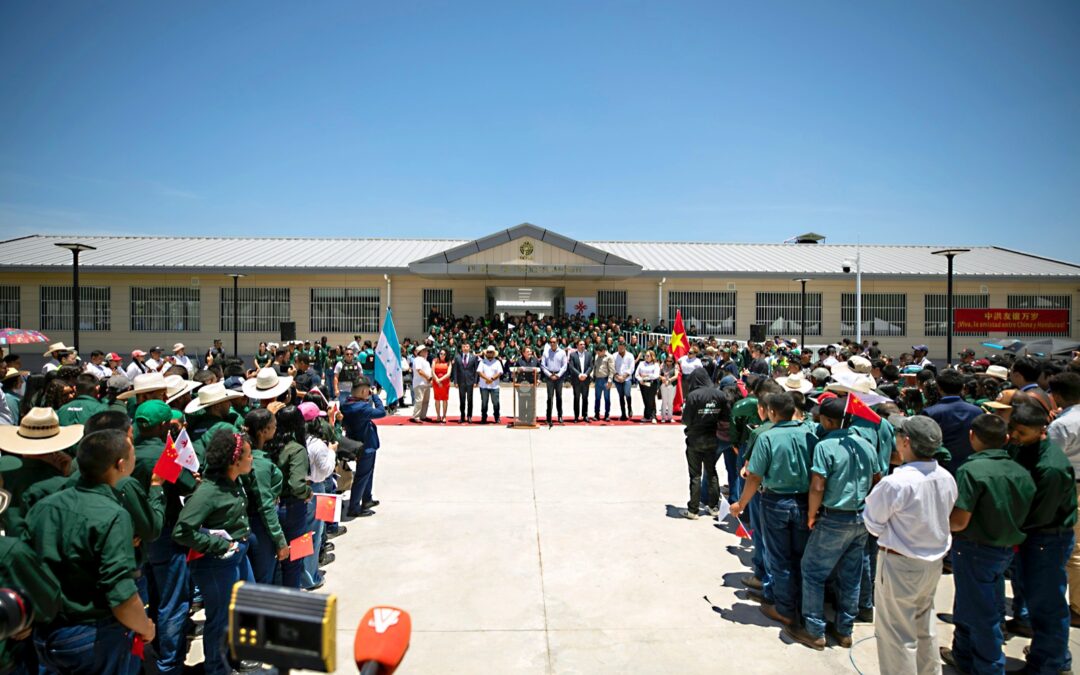Mandataria inaugura Planta de Procesamiento de Hortalizas, Cárnicos y Lácteos, en Comayagua