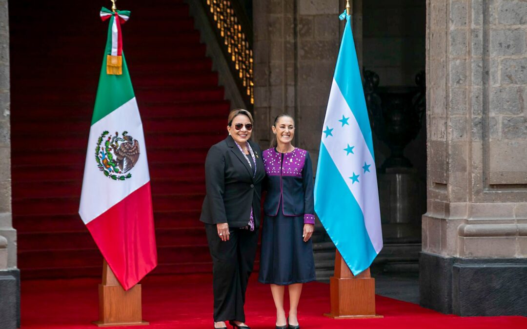 Presidentas Xiomara Castro y Claudia Sheinbaum sostienen exitosa reunión bilateral en México
