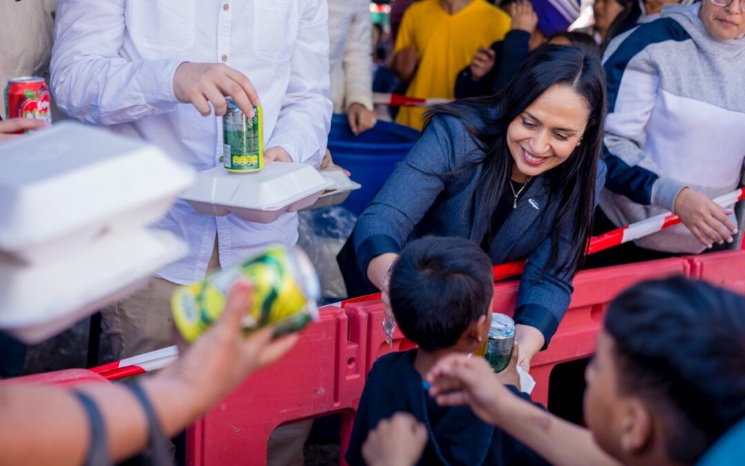 Sedesol entrega alimentos a feligreses en la Basílica de Suyapa