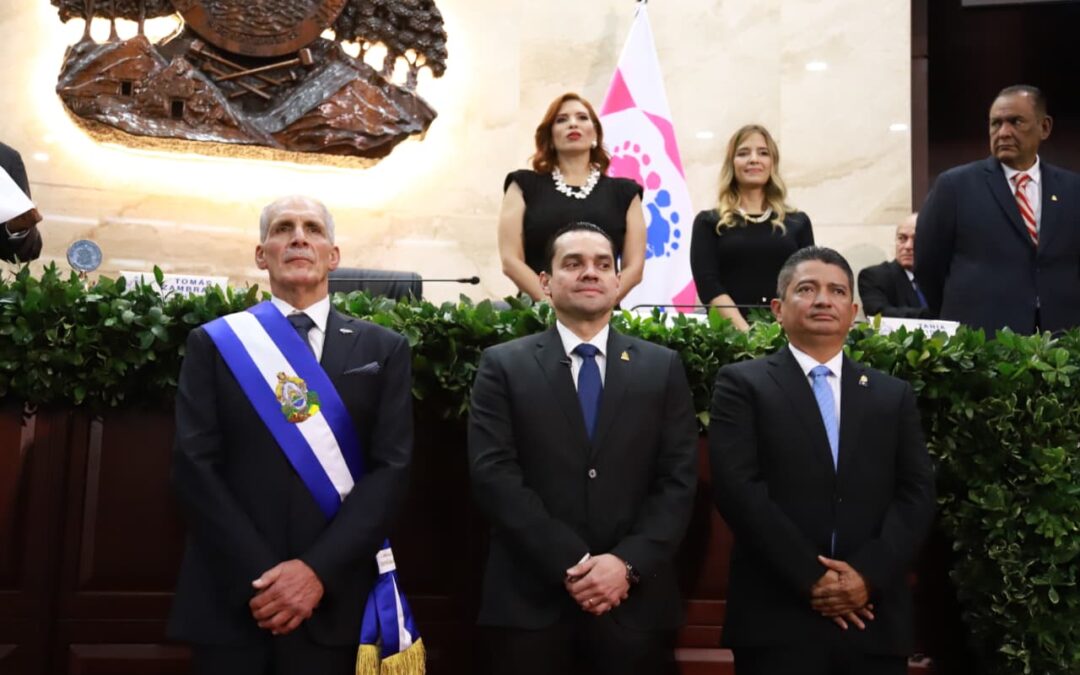 Presidente Nasry Asfura asume el mando constitucional con llamado a unidad, trabajo y servicio al pueblo hondureño