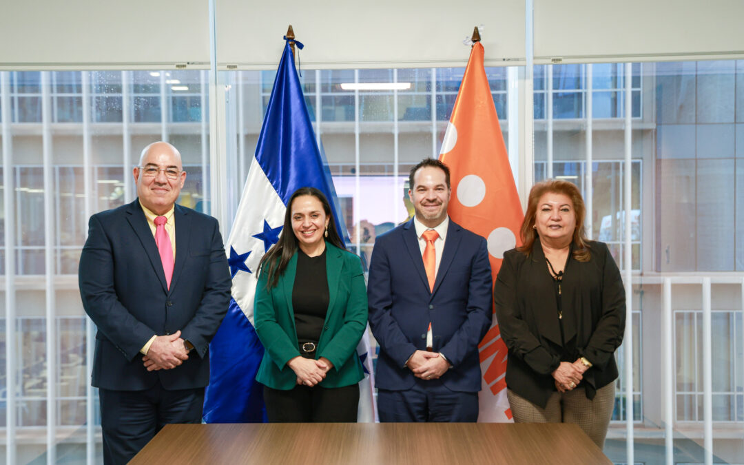 La Secretaría Desarrollo Social y UNFPA fortalecen cooperación para prevenir el embarazo adolescente en Honduras