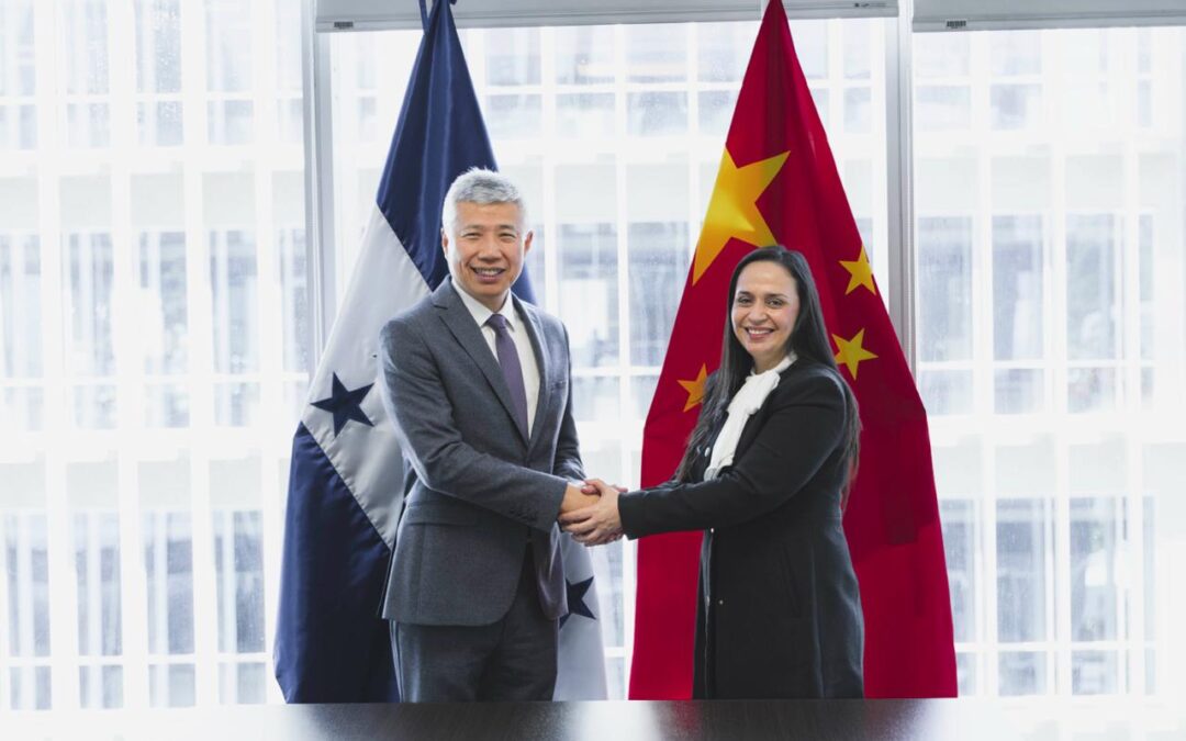 Ministra Juárez y embajador de la República Popular China trabajan en agenda de cooperación