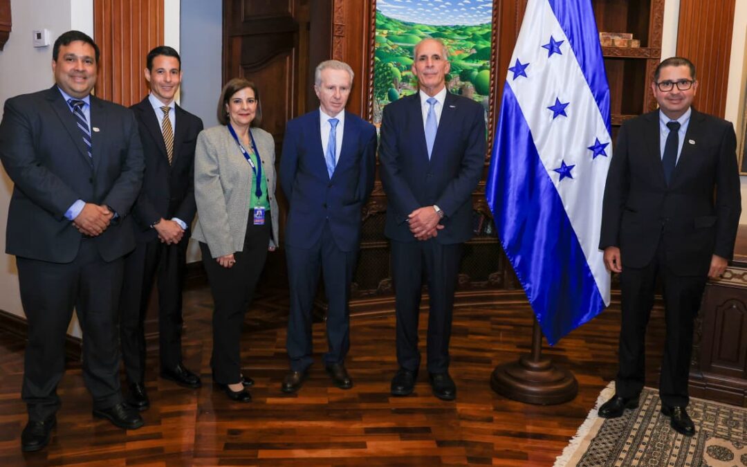 𝗚𝗼𝗯𝗶𝗲𝗿𝗻𝗼 𝗱𝗲 𝗛𝗼𝗻𝗱𝘂𝗿𝗮𝘀 𝘆 𝗗𝗢𝗟𝗘 𝗶𝗺𝗽𝘂𝗹𝘀𝗮𝗻 𝗮𝗹𝗶𝗮𝗻𝘇𝗮 𝗲𝘀𝘁𝗿𝗮𝘁𝗲́𝗴𝗶𝗰𝗮 𝗽𝗮𝗿𝗮 𝗰𝗼𝗻𝘃𝗲𝗿𝘁𝗶𝗿 𝗣𝘂𝗲𝗿𝘁𝗼 𝗖𝗮𝘀𝘁𝗶𝗹𝗹𝗮 𝗲𝗻 𝘂𝗻 𝗺𝗼𝘁𝗼𝗿 𝗱𝗲 𝗰𝗿𝗲𝗰𝗶𝗺𝗶𝗲𝗻𝘁𝗼 𝘆 𝗲𝗺𝗽𝗹𝗲𝗼 𝗲𝗻 𝗲𝗹 𝗖𝗮𝗿𝗶𝗯𝗲