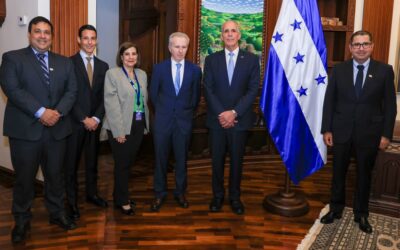 𝗚𝗼𝗯𝗶𝗲𝗿𝗻𝗼 𝗱𝗲 𝗛𝗼𝗻𝗱𝘂𝗿𝗮𝘀 𝘆 𝗗𝗢𝗟𝗘 𝗶𝗺𝗽𝘂𝗹𝘀𝗮𝗻 𝗮𝗹𝗶𝗮𝗻𝘇𝗮 𝗲𝘀𝘁𝗿𝗮𝘁𝗲́𝗴𝗶𝗰𝗮 𝗽𝗮𝗿𝗮 𝗰𝗼𝗻𝘃𝗲𝗿𝘁𝗶𝗿 𝗣𝘂𝗲𝗿𝘁𝗼 𝗖𝗮𝘀𝘁𝗶𝗹𝗹𝗮 𝗲𝗻 𝘂𝗻 𝗺𝗼𝘁𝗼𝗿 𝗱𝗲 𝗰𝗿𝗲𝗰𝗶𝗺𝗶𝗲𝗻𝘁𝗼 𝘆 𝗲𝗺𝗽𝗹𝗲𝗼 𝗲𝗻 𝗲𝗹 𝗖𝗮𝗿𝗶𝗯𝗲