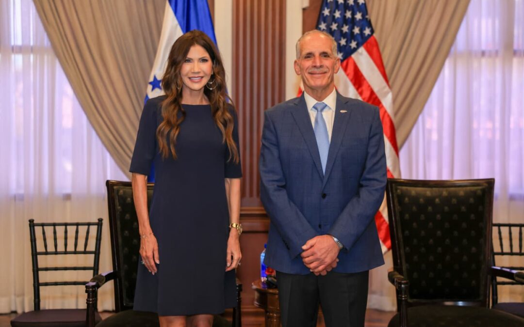 En reunión con Kristi Noem, presidente Asfura fortalece alianza con EE.UU. en seguridad, inversión y apoyo a migrantes