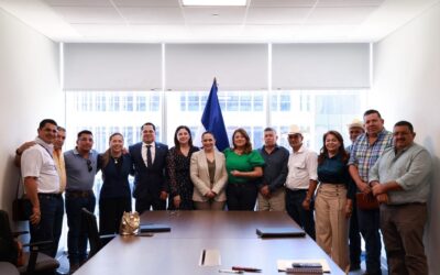 Ministra Fátima Juárez reafirma compromiso con gobiernos locales y anuncia reorganización interna para fortalecer programas sociales